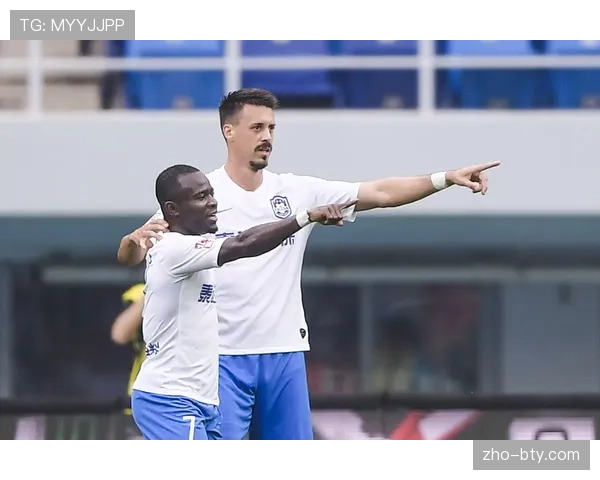 野马队前锋福利尼奥伤退 球队锋线轮换面临调整